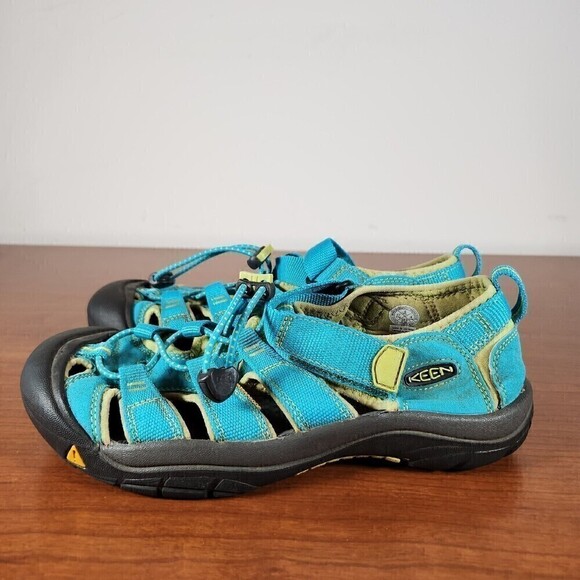 Keen Newport  Youth Size 5 Blue Turquoise  Waterproof Sandals 1012314 Washable - Picture 1 of 11